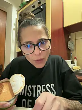 PlayfulShow online show from 21, 3, 2025