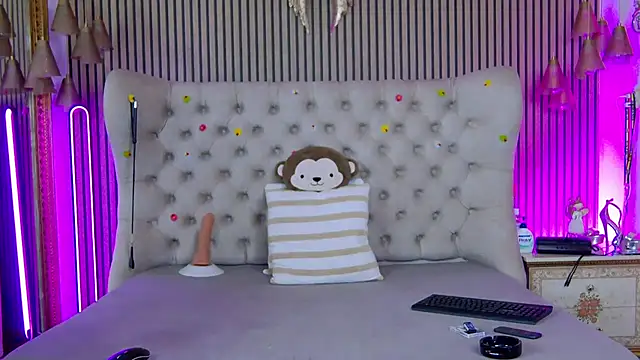 PlayfulShow online show from 19, 2, 2026