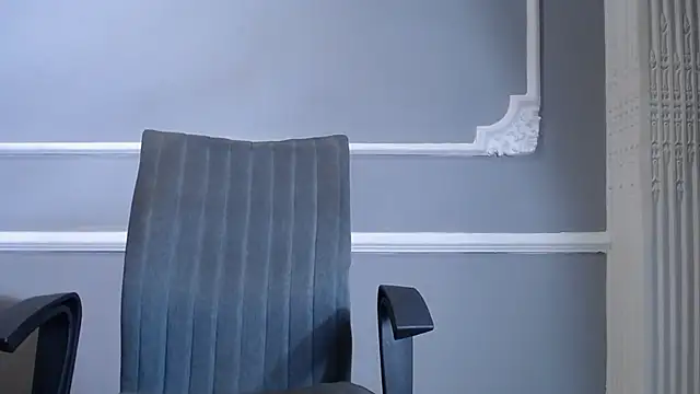 LiamRivers  online show from 14, 11, 2025