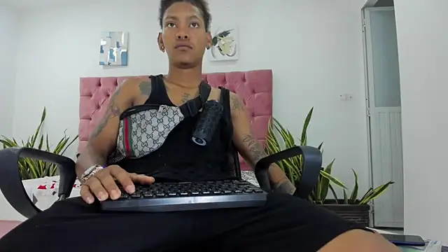 Snapshot of blackdirty420 chatting on 27, 2, 2025 blackdirty420 online show from 27, 2, 2025
