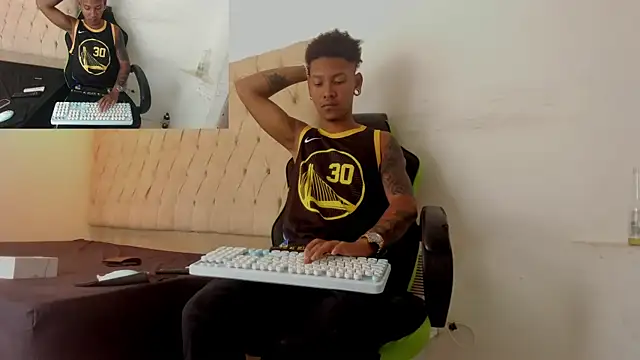 Snapshot of blackdirty420 chatting on 19, 9, 2025 blackdirty420 online show from 19, 9, 2025
