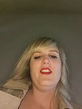 Sexybiene969 online show from 5, 11, 2025