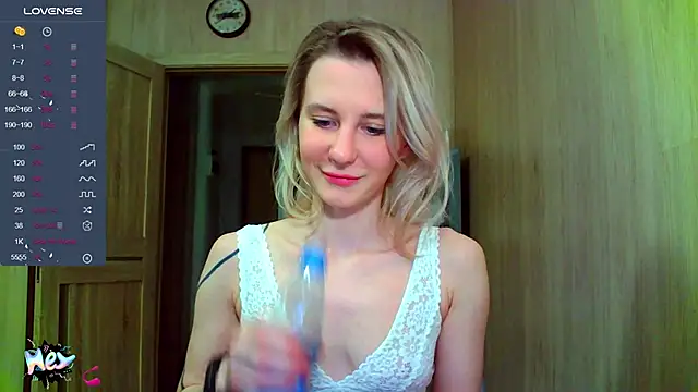 Caramel piegirl online show from 11, 9, 2025