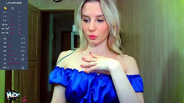 Caramel piegirl online show from 13, 9, 2025