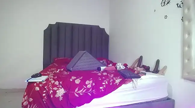 Snapshot of moree_Queen chatting on 12, 2, 2025 moree Queen online show from 12, 2, 2025