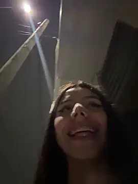 Laura-Khalifa online show from 23, 2, 2025