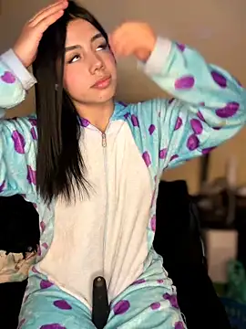 Laura-Khalifa online show from 21, 3, 2026