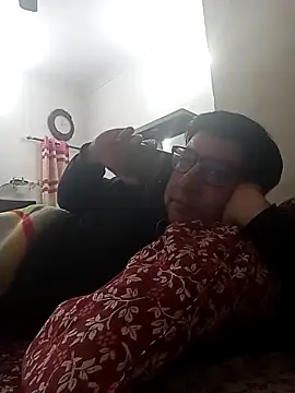 innocentboy1987 online show from 27, 2, 2025