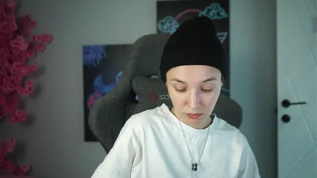 PhilippaAdamas online show from 12, 10, 2025