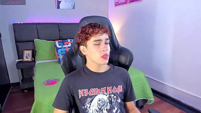 Aiiden 15 online show from 22, 12, 2025