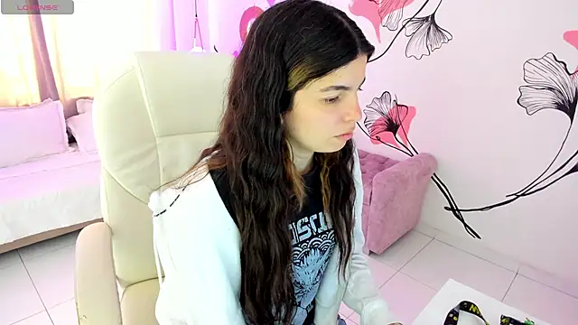 Snapshot of Isabela_Fiorelli chatting on 13, 6, 2026 Isabela Fiorelli online show from 13, 6, 2026