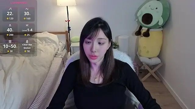 joycemilka online show from 8, 4, 2026