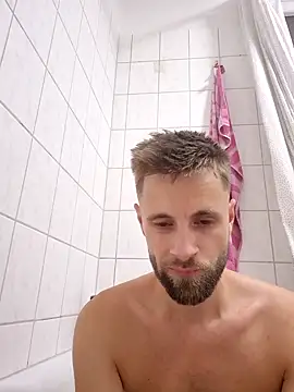 ademandjulia online show from 8, 10, 2025