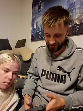 ademandjulia online show from 16, 10, 2025