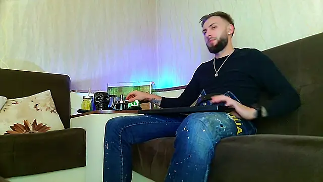 JamieNoxus online show from 7, 3, 2025