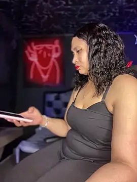 Carola-Ross online show from 8, 3, 2025