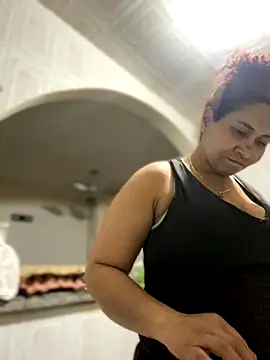 Carola-Ross online show from 17, 10, 2025