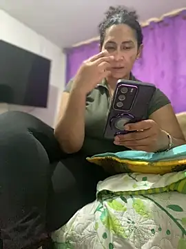 Carola-Ross online show from 16, 4, 2026