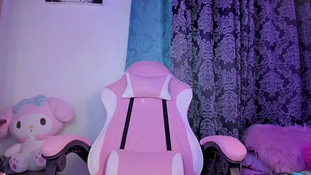 mikusitq  online show from 2, 3, 2025