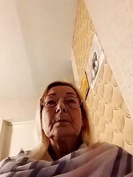 SophiaSky6037 online show from 19, 2, 2025