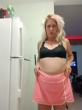 Snapshot of Skippydippy99 chatting on 5, 10, 2025 Skippydippy99 online show from 5, 10, 2025