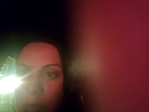 Snapshot of ShysluutGia chatting on 3, 3, 2025 ShysluutGia online show from 3, 3, 2025