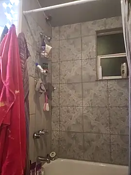 Snapshot of ShysluutGia chatting on 19, 9, 2025 ShysluutGia online show from 19, 9, 2025