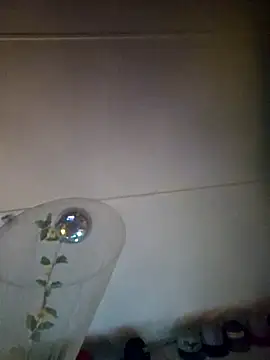 Snapshot of ShysluutGia chatting on 25, 9, 2025 ShysluutGia online show from 25, 9, 2025