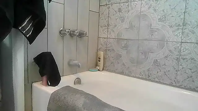 Snapshot of ShysluutGia chatting on 18, 6, 2026 ShysluutGia online show from 18, 6, 2026