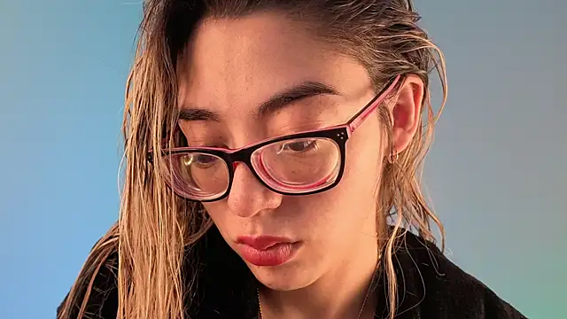 Carolblonde online show from 3, 3, 2026