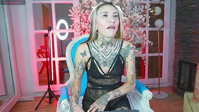 Snapshot of miss___angel chatting on 14, 4, 2026 miss angel online show from 14, 4, 2026