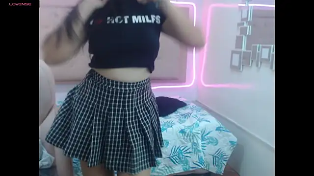 Snapshot of honnielane chatting on 12, 2, 2025 honnielane online show from 12, 2, 2025