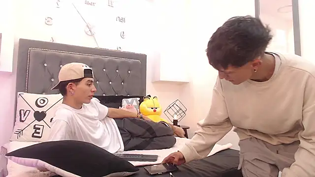 Snapshot of MaikyCooper chatting on 8, 3, 2025 MaikyCooper online show from 8, 3, 2025