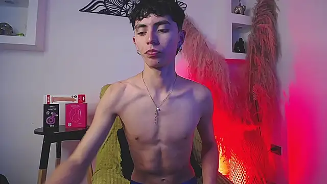 Snapshot of MaikyCooper chatting on 23, 9, 2025 MaikyCooper online show from 23, 9, 2025