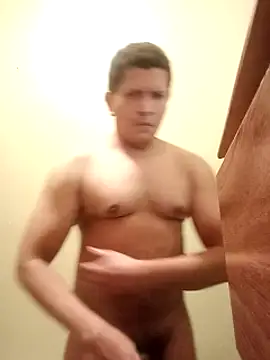 Snapshot of machoactivo1 chatting on 10, 2, 2025 machoactivo1 online show from 10, 2, 2025