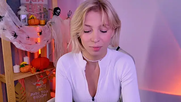 EllySunlover online show from 24, 10, 2025