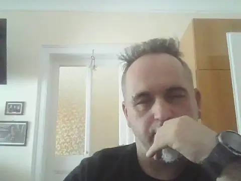 Szolga10 online show from 4, 4, 2026