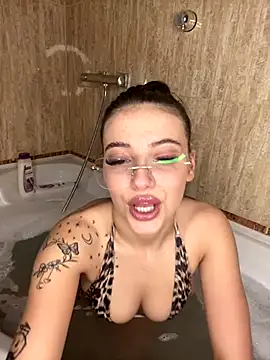 Foxy Rosee online show from 21, 10, 2025