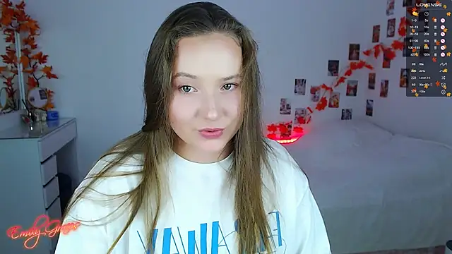 Snapshot of EmilyxxGraces chatting on 28, 9, 2025 EmilyxxGraces online show from 28, 9, 2025