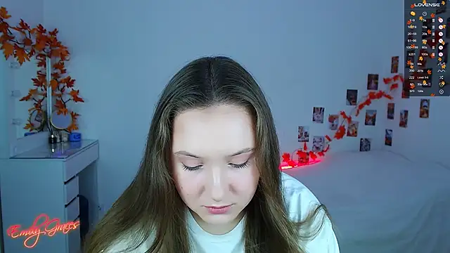 Snapshot of EmilyxxGraces chatting on 29, 9, 2025 EmilyxxGraces online show from 29, 9, 2025