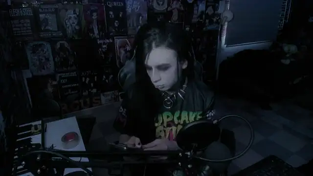 Snapshot of rotten_dreams chatting on 20, 2, 2025 rotten dreams online show from 20, 2, 2025