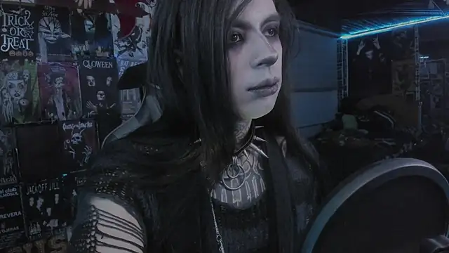 Snapshot of rotten_dreams chatting on 11, 11, 2025 rotten dreams online show from 11, 11, 2025