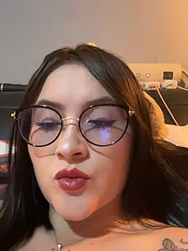 ValentinaOrtiz3 online show from 5, 6, 2026