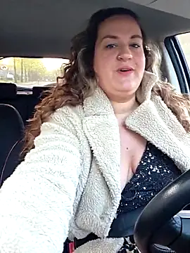 justtess online show from 21, 4, 2026