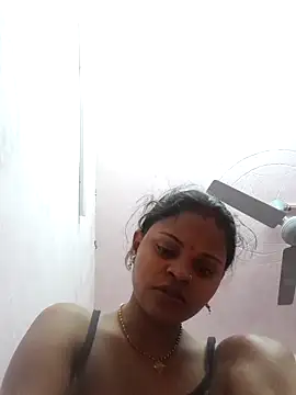 Snapshot of Hot_couple493 chatting on 13, 2, 2025 Hot couple493 online show from 13, 2, 2025