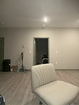 bossyroxy84 online show from 11, 3, 2026