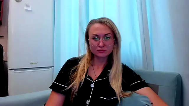 Snapshot of your_Goddess_Eva chatting on 20, 9, 2025 your Goddess Eva online show from 20, 9, 2025