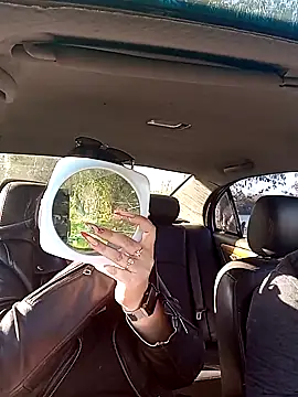 Greta Tamar online show from 7, 10, 2025