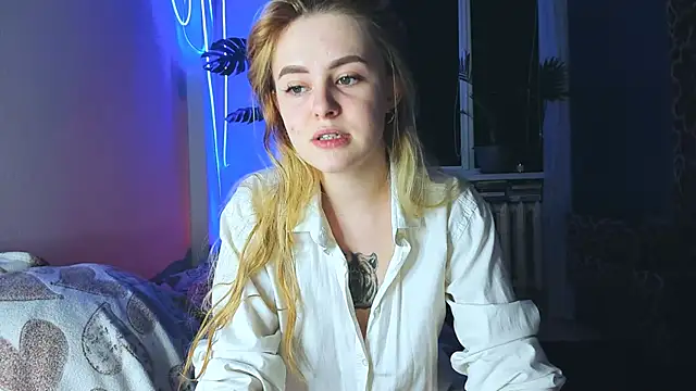 Alexa Pirs online show from 20, 2, 2025