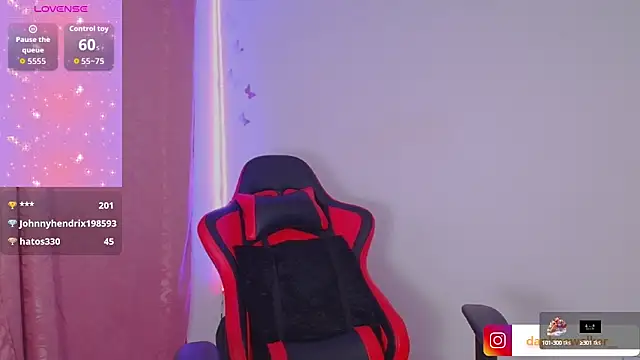 Snapshot of Daphnewalker__ chatting on 15, 9, 2025 Daphnewalker   online show from 15, 9, 2025